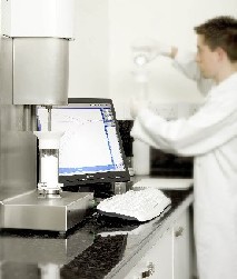 Vakuumbetrieb - eine wertvolle neue Funktion für das FT4 Pulverrheomet 