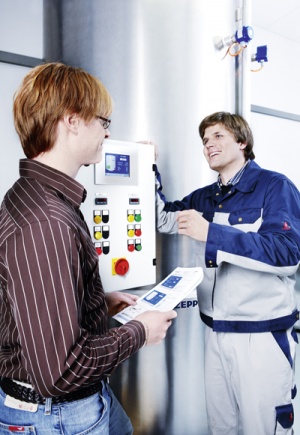 UWT Service Serviceangebote rund um die Füllstandmesstechnik