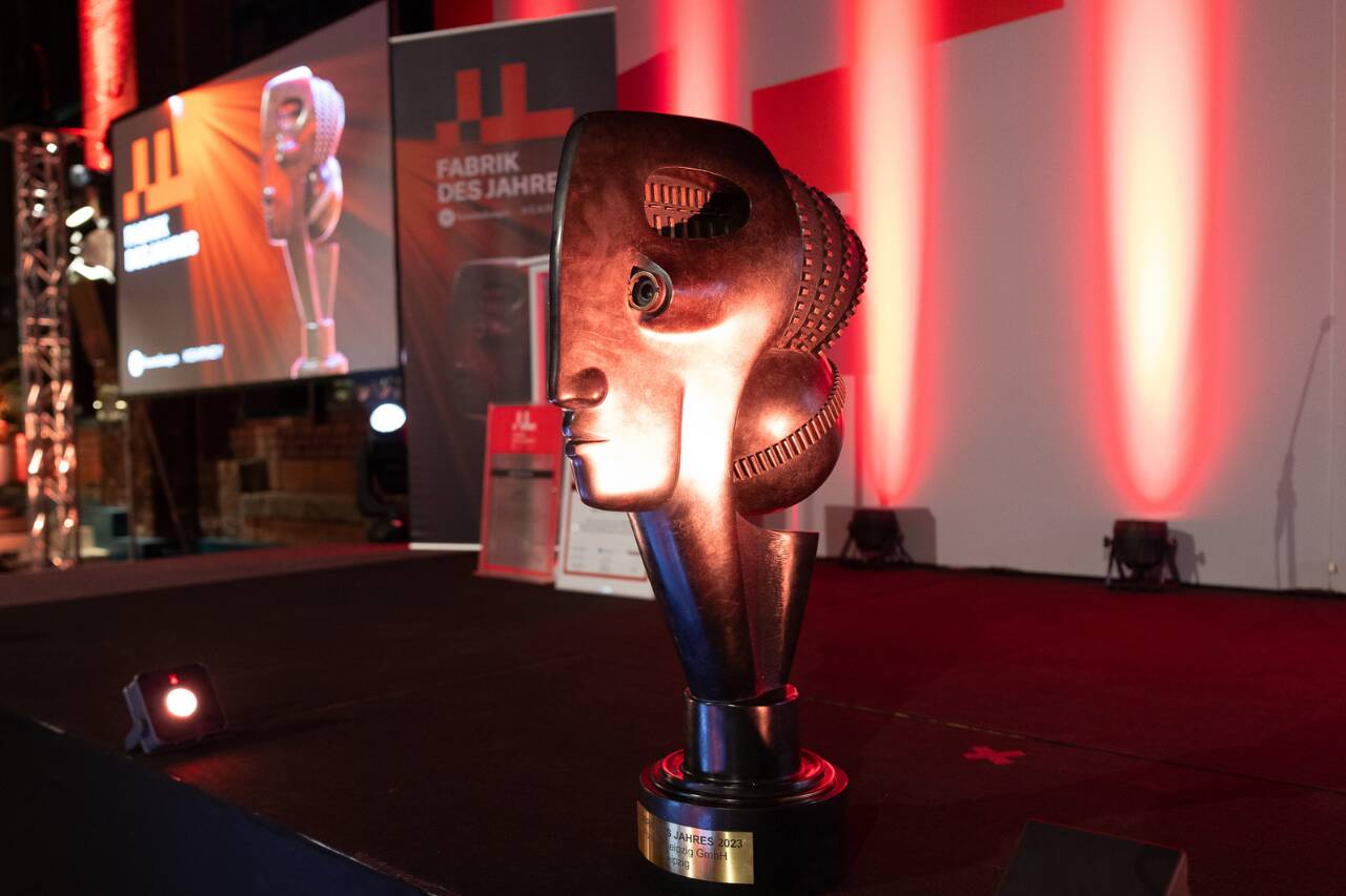 JACOB bei ”Fabrik des Jahres” ausgezeichnet JACOB wurde mit dem GEO Award im Rahmen des Wettbewerbs ”Fabrik des Jahres” ausgezeichnet.